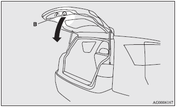 2. Pull the upper gate grip (B) downward as illustrated. Gently slam the upper